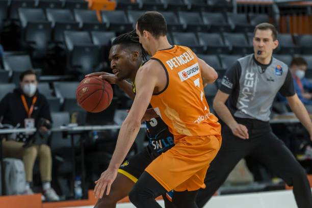 案例是西甲 案例是西甲